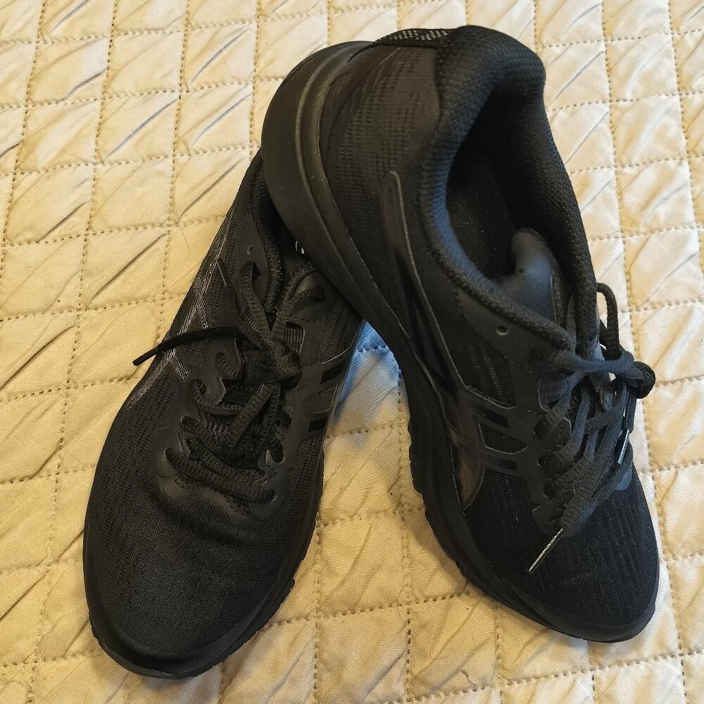 ASICS Running Shoe - Picture 2 of 10
